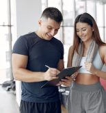 El impacto positivo del entrenador personal en la salud integral y el bienestar diario