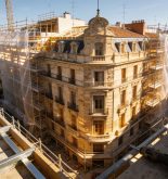 El reto de la rehabilitación integral de edificios en Madrid ante las nuevas normativas de eficiencia